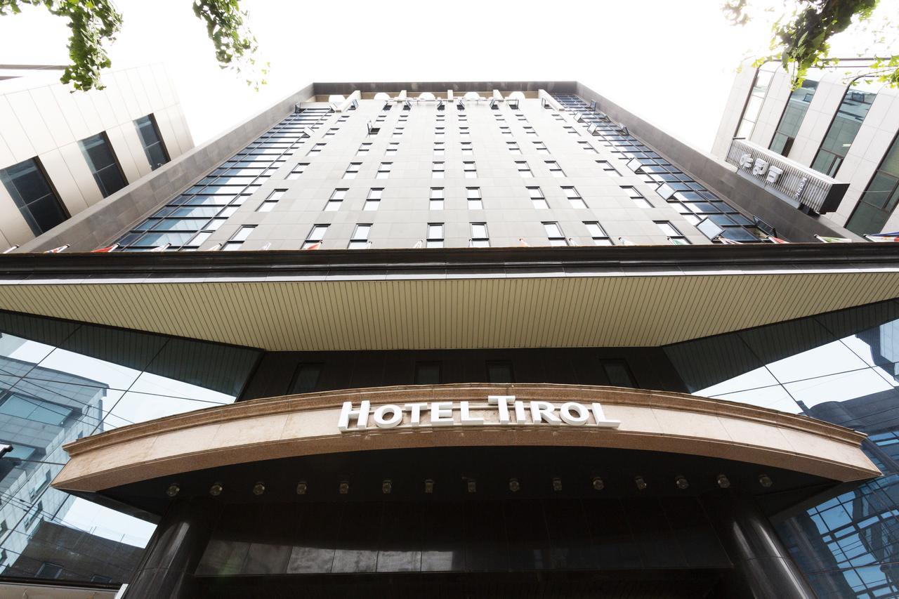 Hotel Tirol Seoul Bagian luar foto