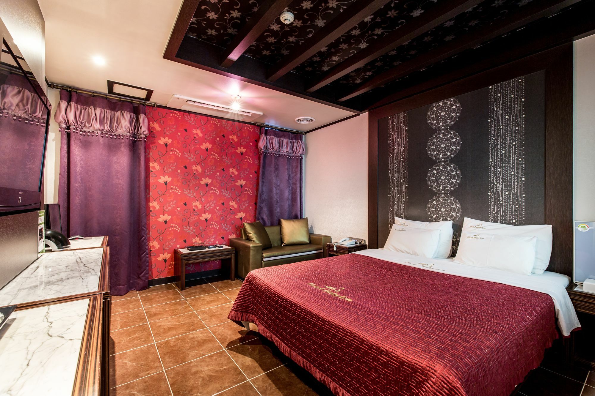 Hotel Tirol Seoul Bagian luar foto