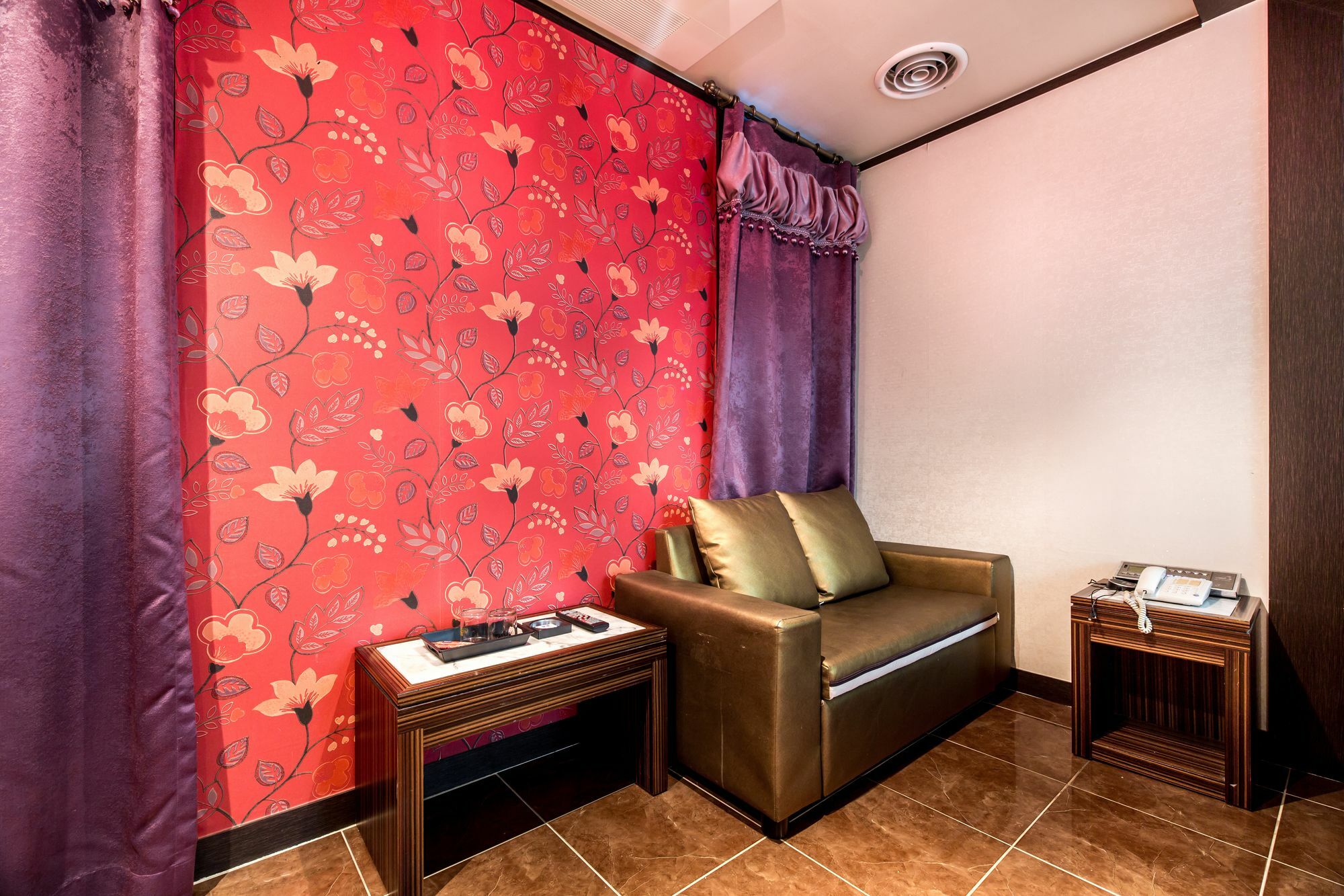 Hotel Tirol Seoul Bagian luar foto